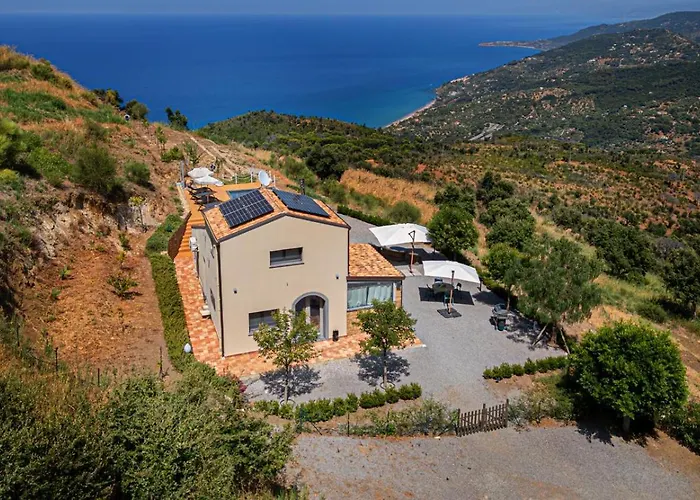 Magliolo Panoramic Luxury Retreat *